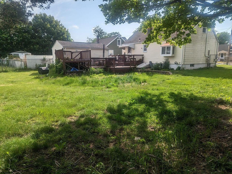 2nd image of 49 Guilford Ct