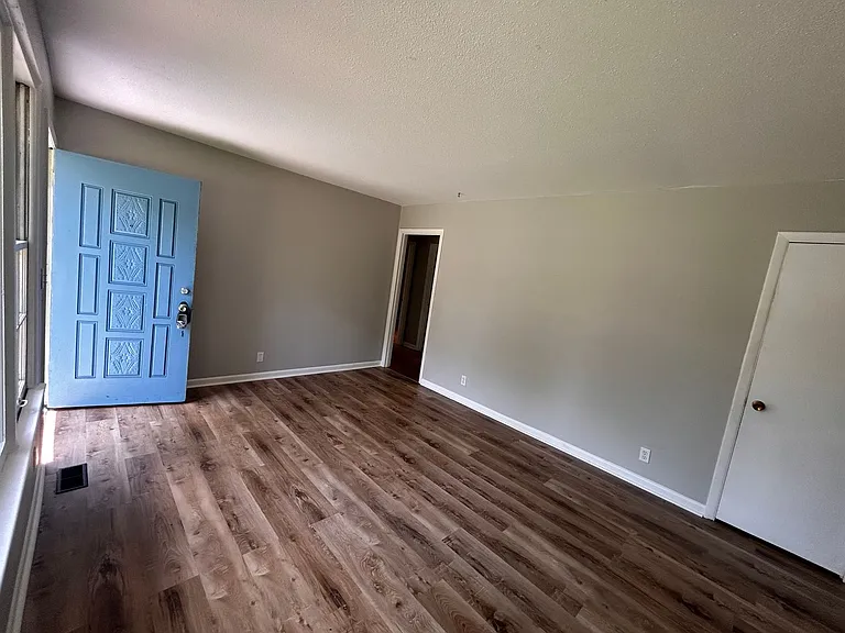 4802 Blue Haven Dr NW — Photo 4