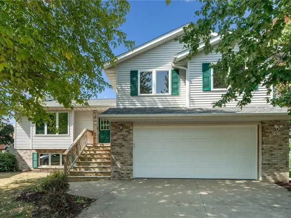 701 Chestnut Ct, Iowa City, IA 52240