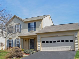 1323 Stourhead Ct, Herndon, VA 20170