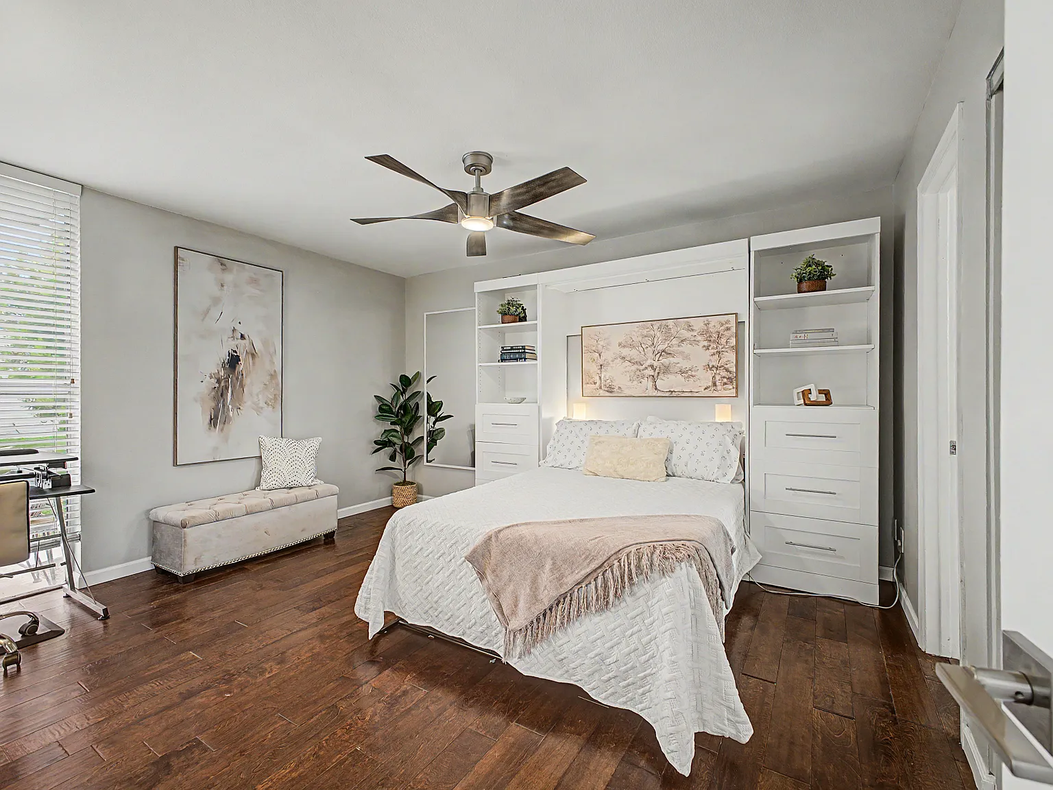 1 bed, 650 sqft, $2,200 — Photo 3