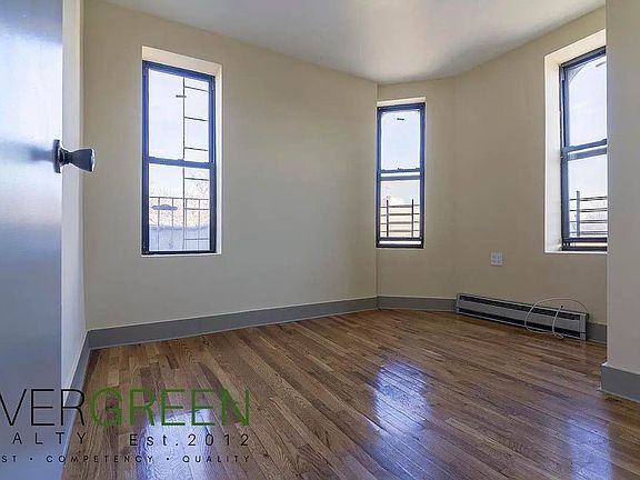 4th image of 257 Cooper St APT 1A