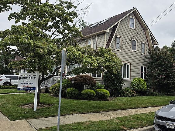 4th image of 471 Pearl St