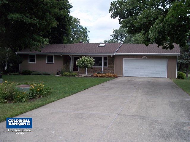 1st image of 25744 W Hickory Ct