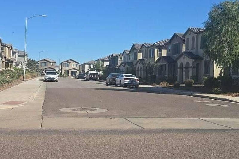 2nd image of 4242 S 58th Dr