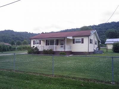 1st image of 109 Helen St