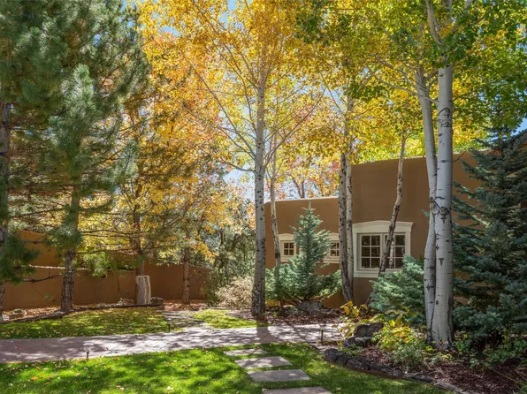 1145 S Summit Rdg, Santa Fe, NM 87501