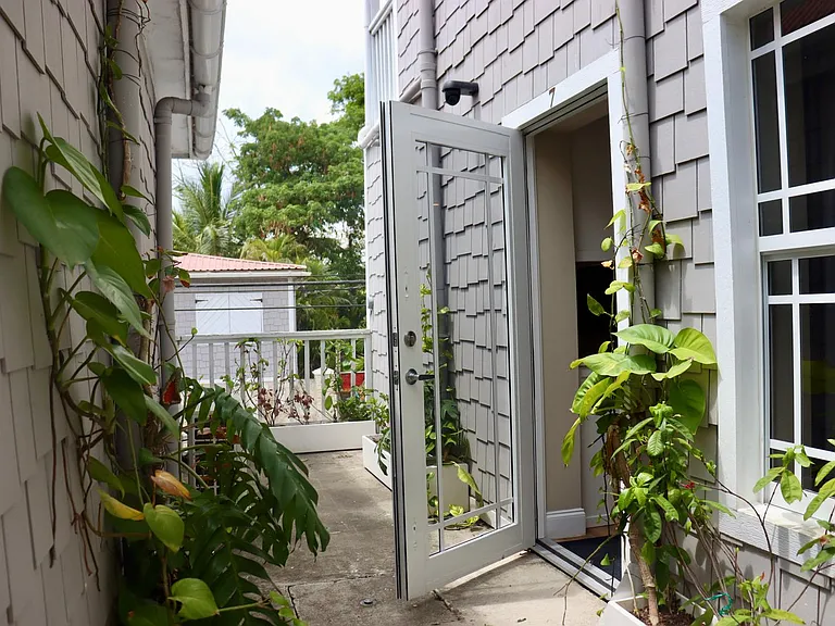 18 Hospital St #7 — Photo 7