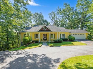 36 Macedonia West Dr, Saluda, NC 28773