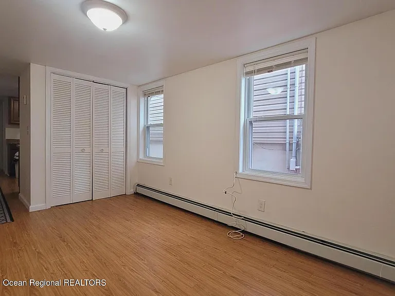 218 Porter Ave #B — Photo 8