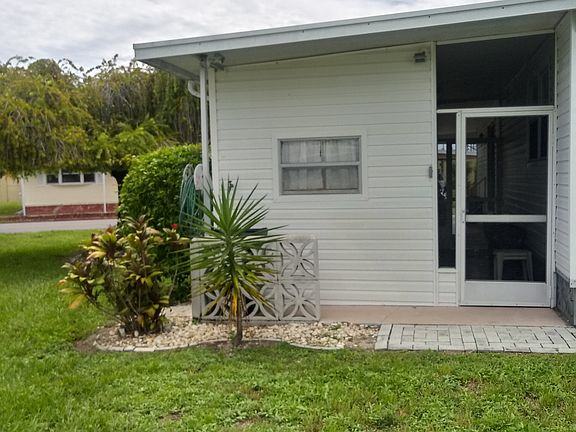 Shed & Breezeway