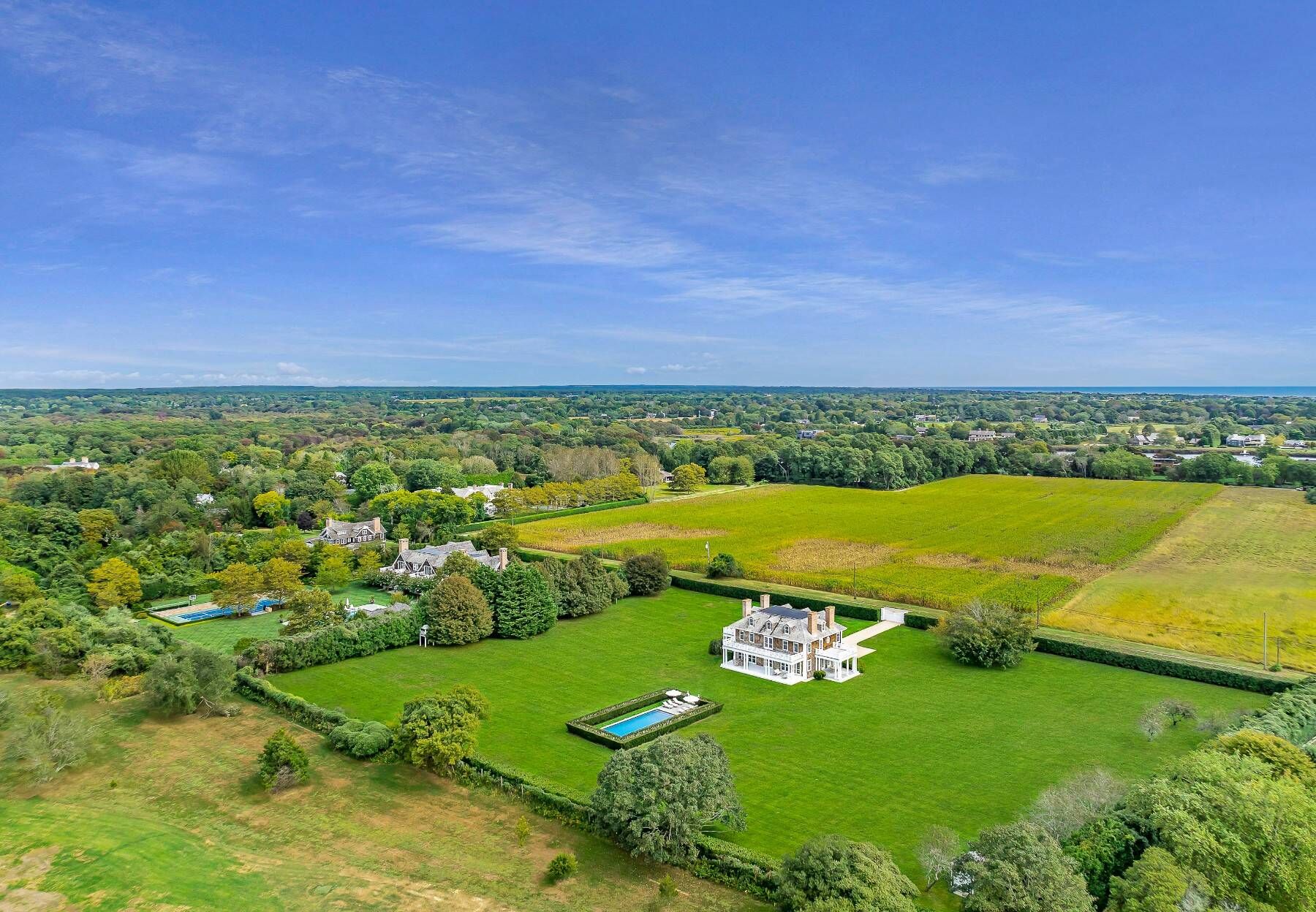 252 Highland Ter, Bridgehampton, NY 11932 Out East