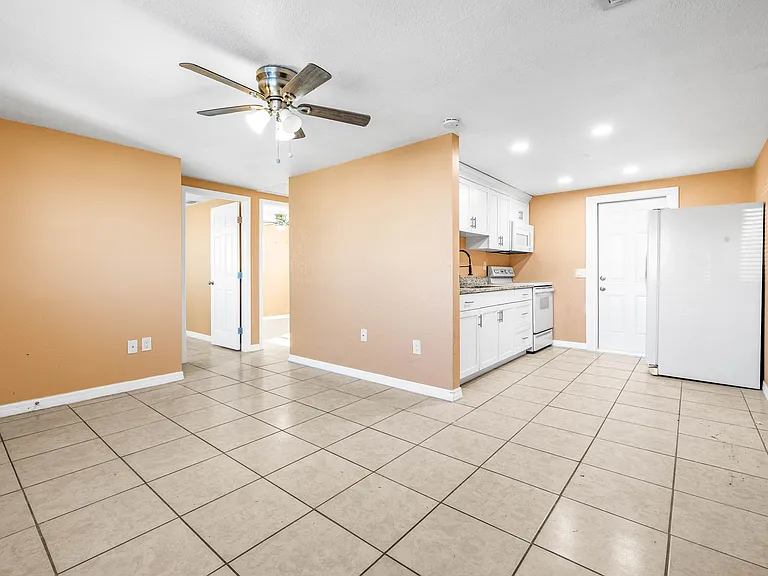 2137 Ranchita Trl — Photo 1
