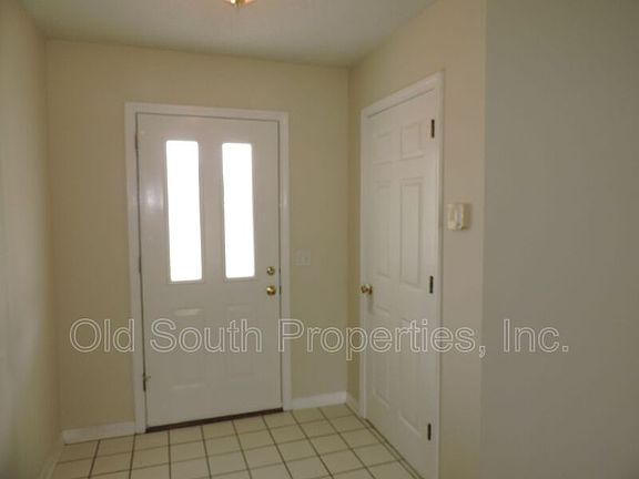 2nd image of 2052 Southwind Cir