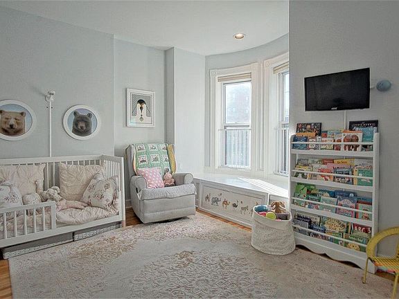 3rd image of 444 Jersey Ave APT 6