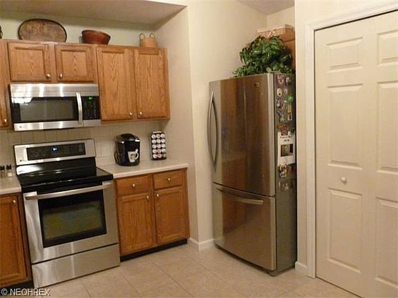 3rd image of 207 Chapel Hill Dr N
