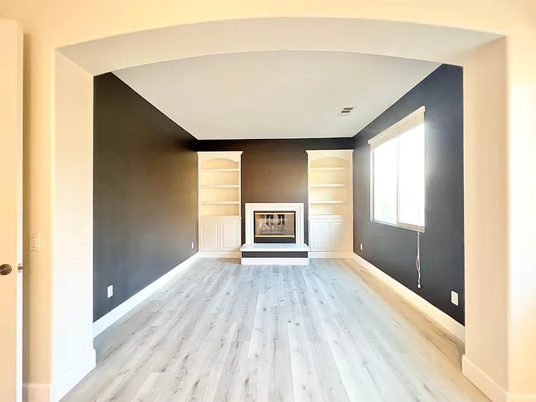 1578 Glencrest Dr — Photo 15