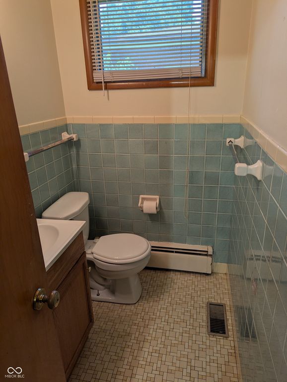5910 Crooked Creek Dr, Indianapolis, IN - View 4