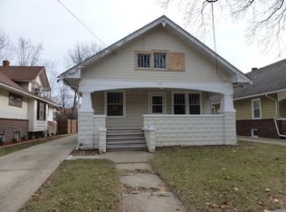 926 Lebanon St, Aurora, IL 60505