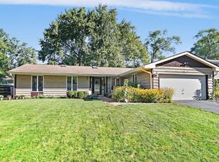 112 Sherwood Dr, Cary, IL 60013
