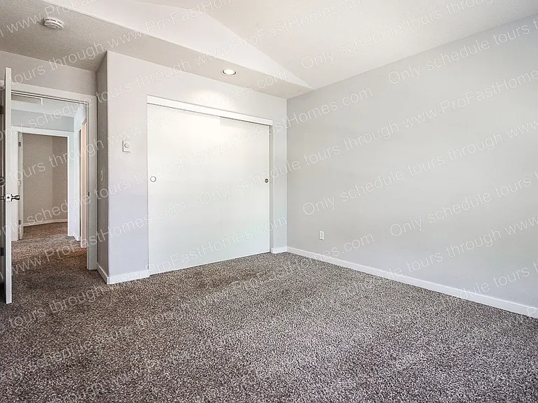 12530 SE Taggart St — Photo 16