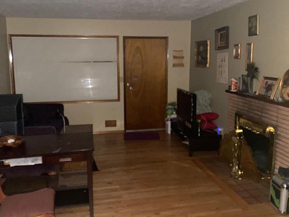 3rd image of 3815 SE 35th Pl #3815
