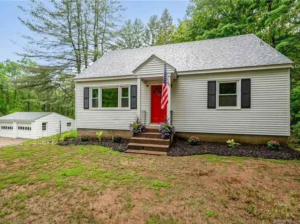 94 Goose Lane, Tolland, CT 06084