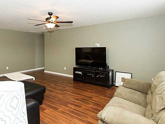 5th image of 11202 Pegasus Dr
