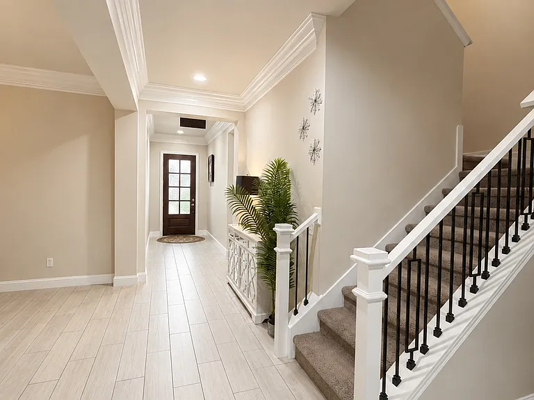1504 Hamilton Ave — Photo 3