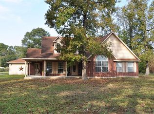 4 Oak St, New Caney, TX 77357