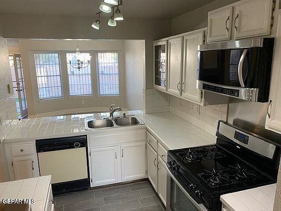 4th image of 3108 Voss Dr APT E