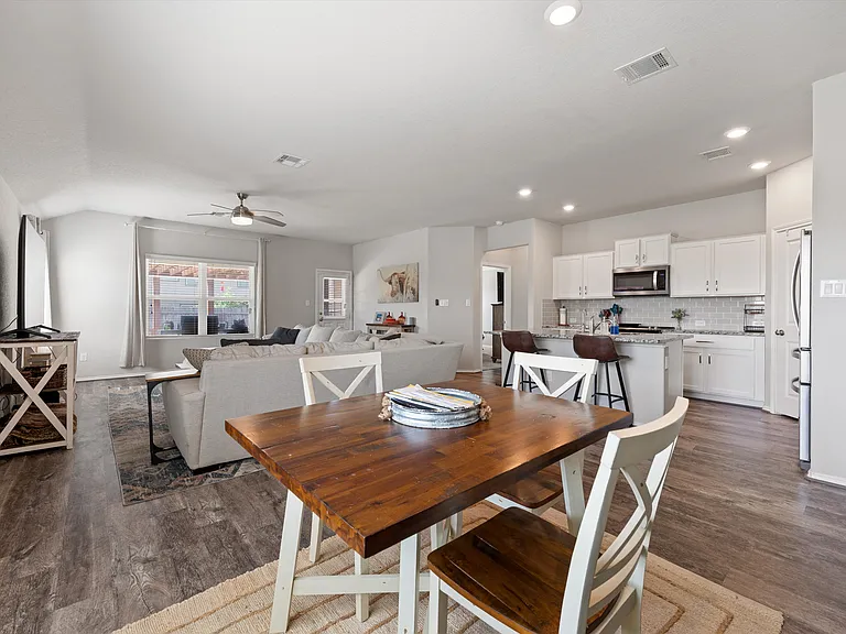 111 Meadow Path — Photo 10