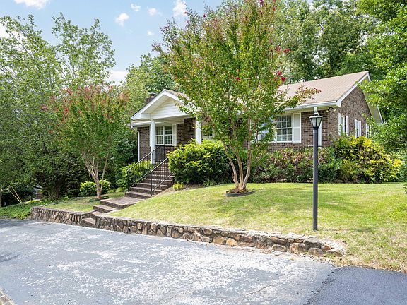 2nd image of 4547 Crestview Dr