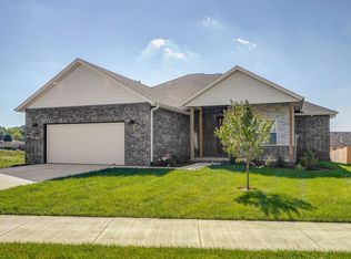1103 S Strait Ave, Ozark, MO 65721