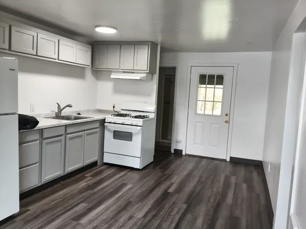 11561 Wilco Hwy NE Unit 2, Mount Angel, OR 97362