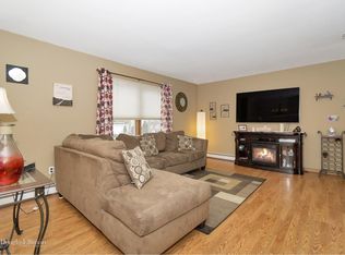 129 Avenue C, Holbrook, NY 11741