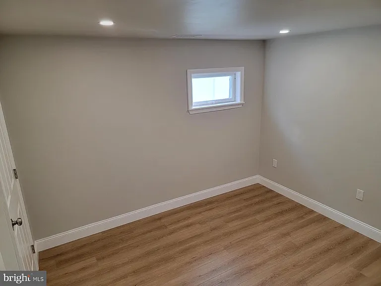 564 Hulmeville Ave #B — Photo 7