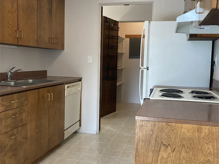 7411 60th Pl NE — Photo 8