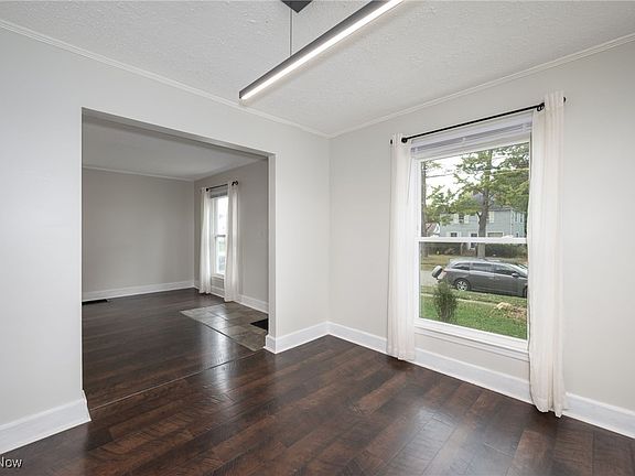 4th image of 2581 8th St