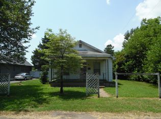 723 Delmar St, Sikeston, MO 63801