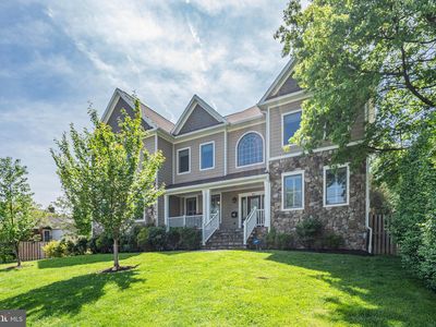 856 N Harrison St, Arlington, VA, 22205