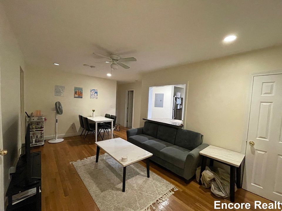 1st image of 62A Egmont St #U3