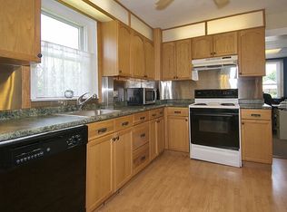 1059 3rd Ave, Hellertown, PA 18055