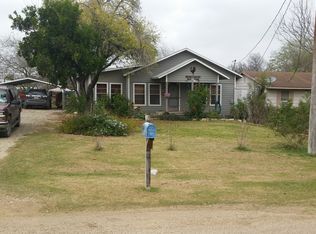 1309 Main St, Jourdanton, TX 78026