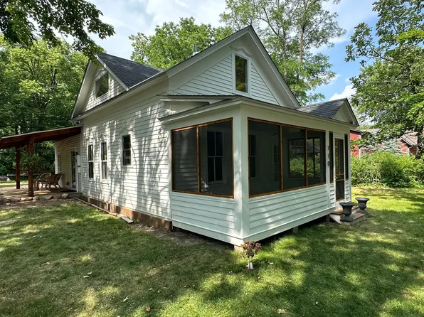 770 Broadway St, Marine On Saint Croix, MN 55047
