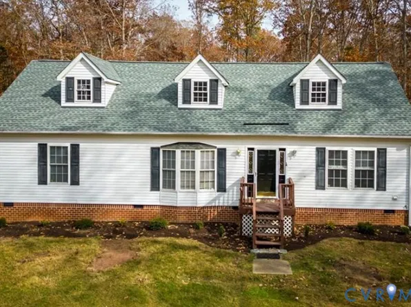 2496 Three Bridge Rd, Powhatan, VA 23139