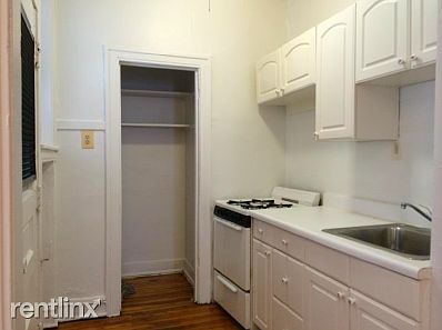 5th image of 1335 1/2 W Touhy Ave APT 1S