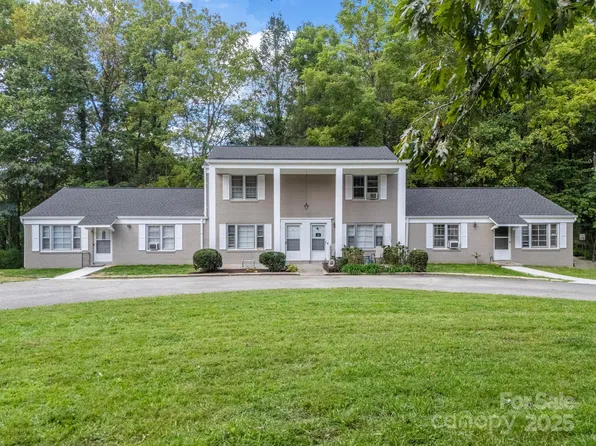 2711 Greenville Hwy, Flat Rock, NC 28731