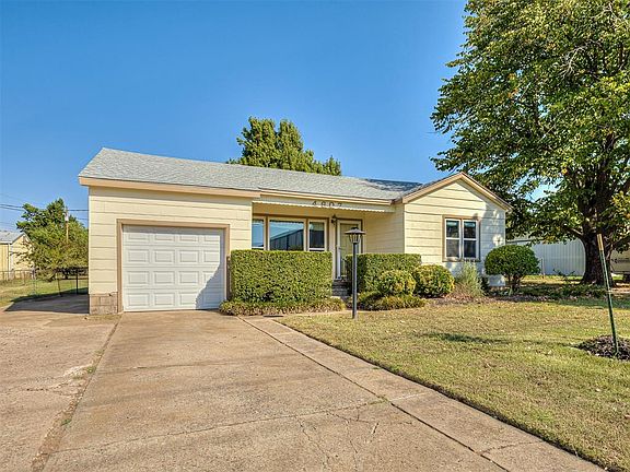 3rd image of 4607 SW 29th St
