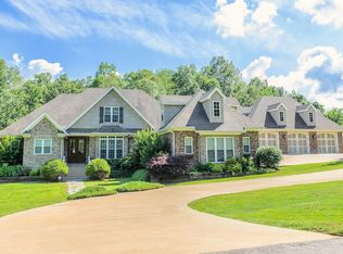 396 Countryside Dr, Loretto, TN 38469